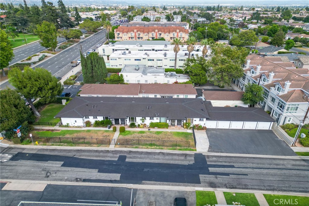 9050 Huntington Drive