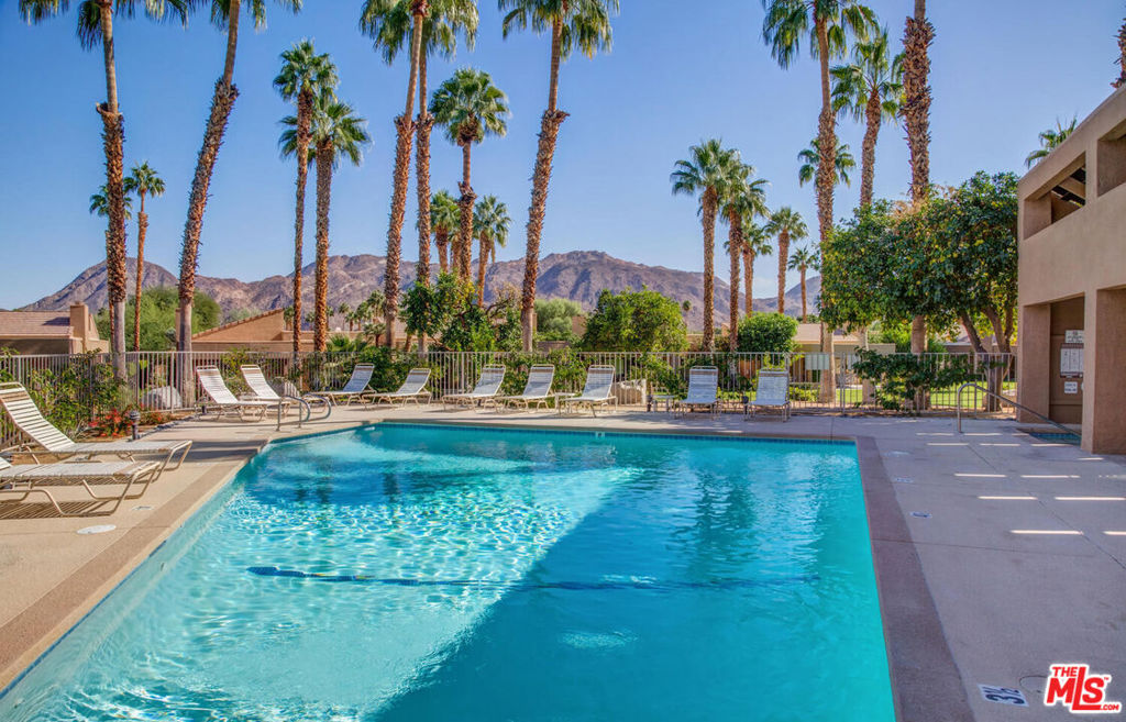 73441 FOXTAIL Lane