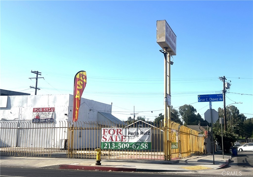 4142 E Cesar E Chavez