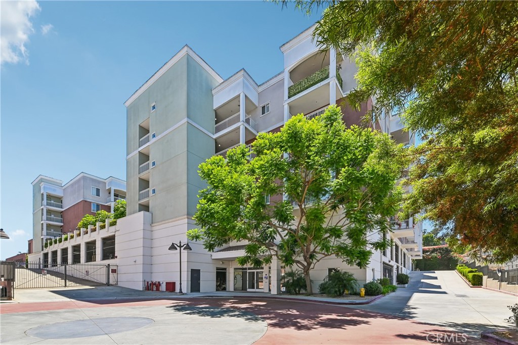 3740 Santa Rosalia 402