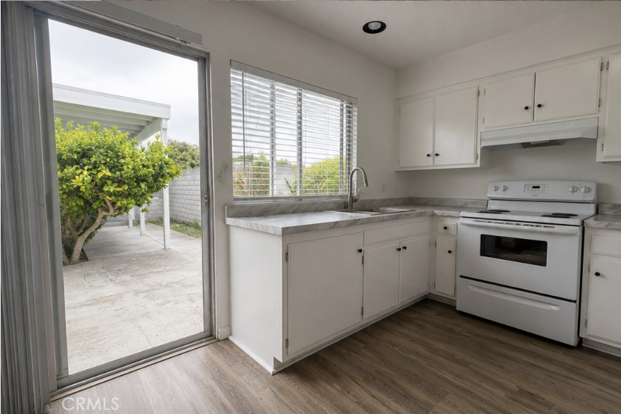 3875 Vista Campana S