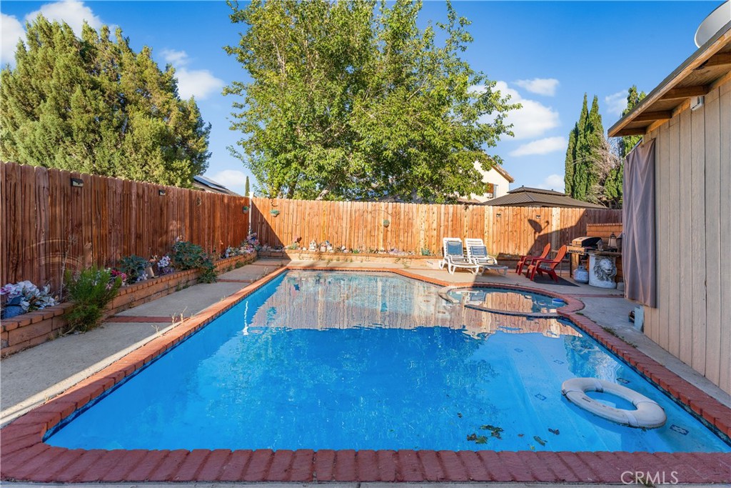 37704 49th E