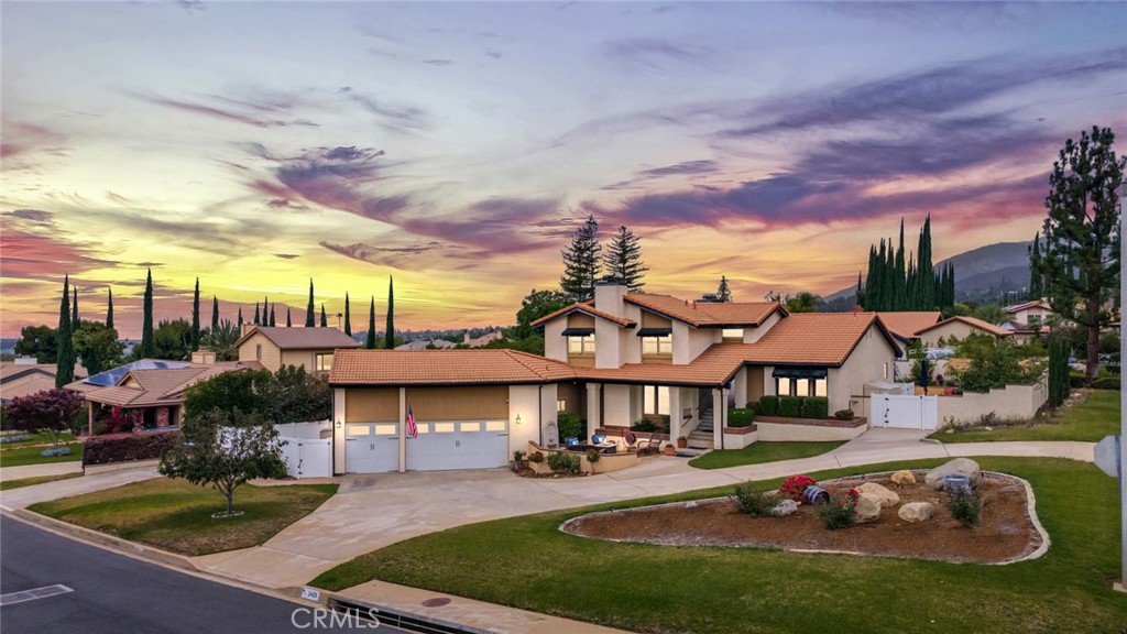 2429 Cliff Road