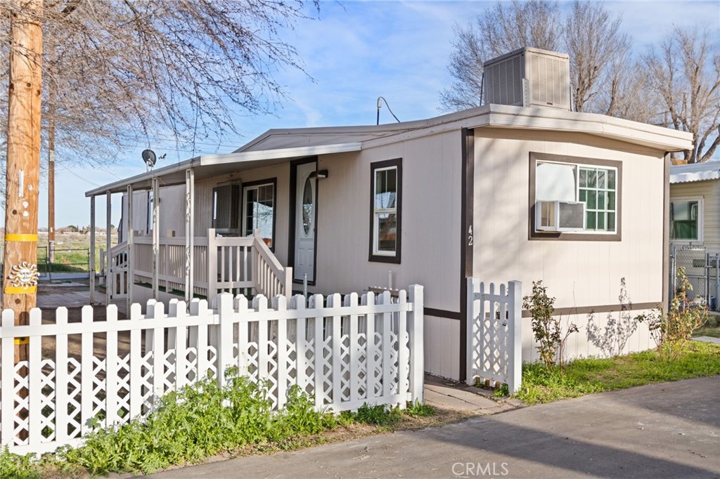 45446 7th Street 42