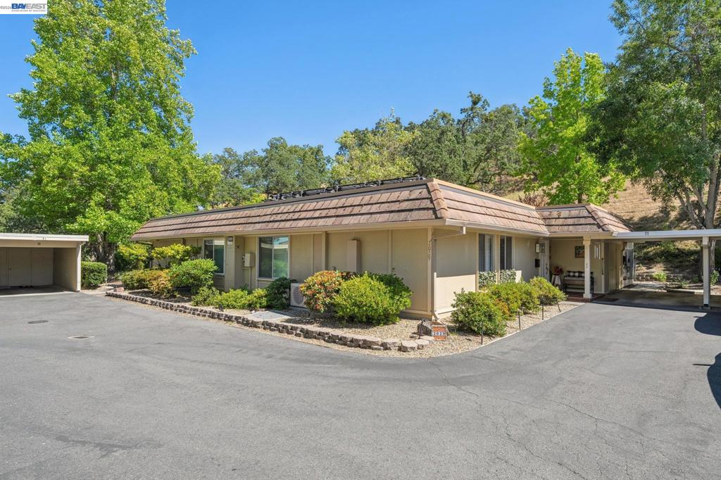 2029 Ptarmigan Dr 2