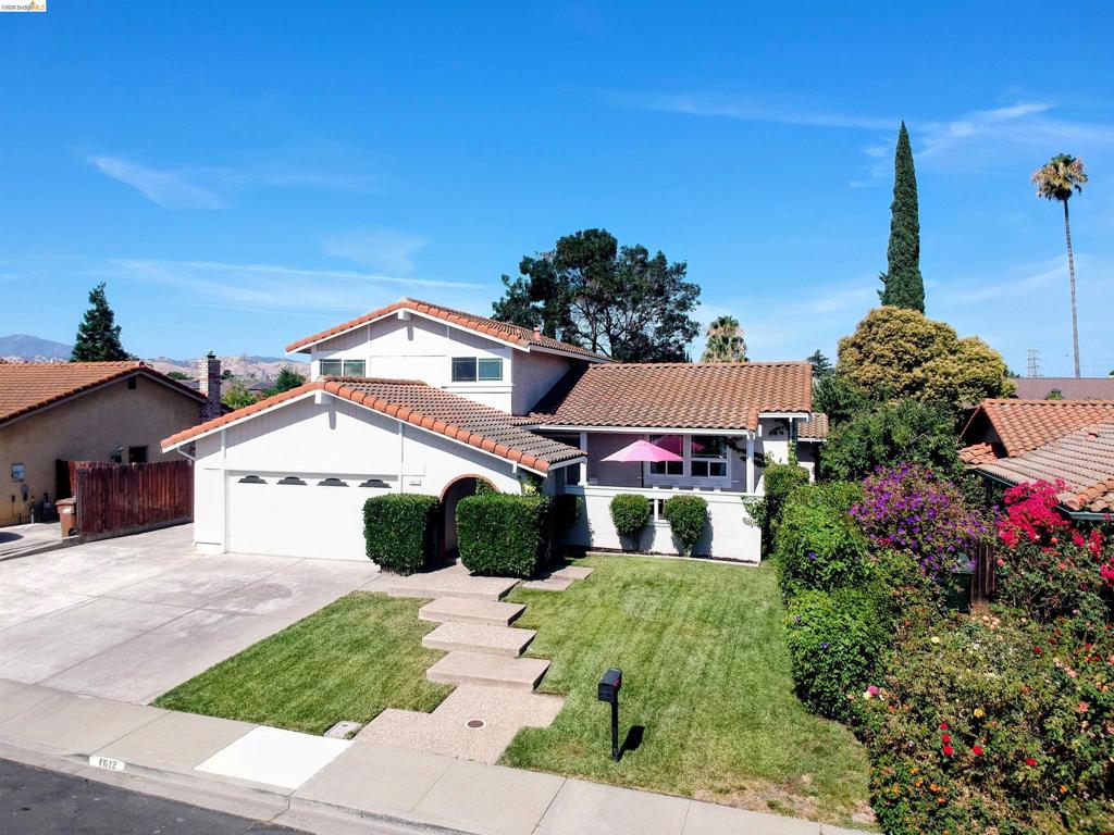 1612 Geyser Cir