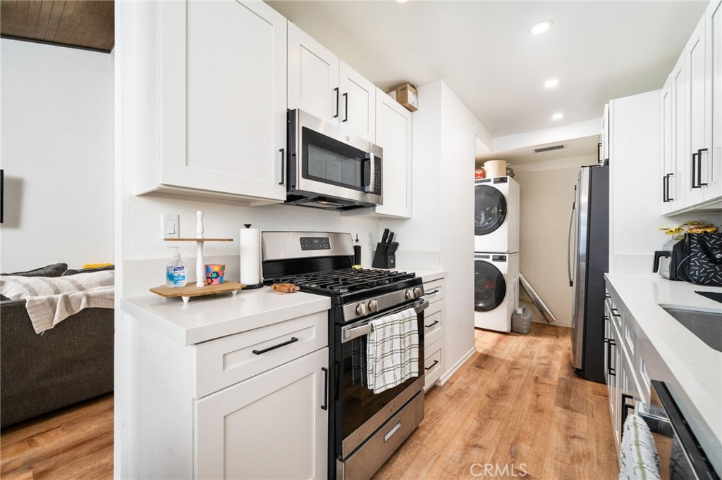 1342 W 8th Street