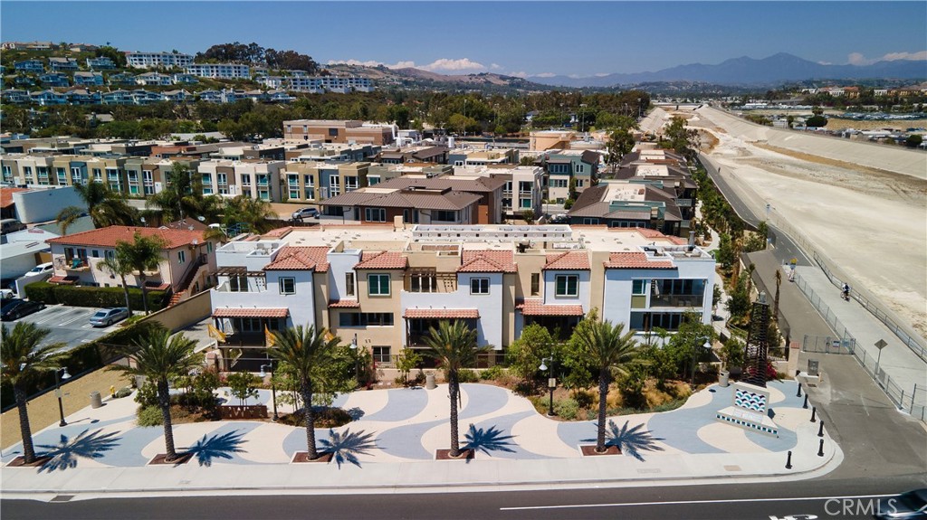 1523 Doheny