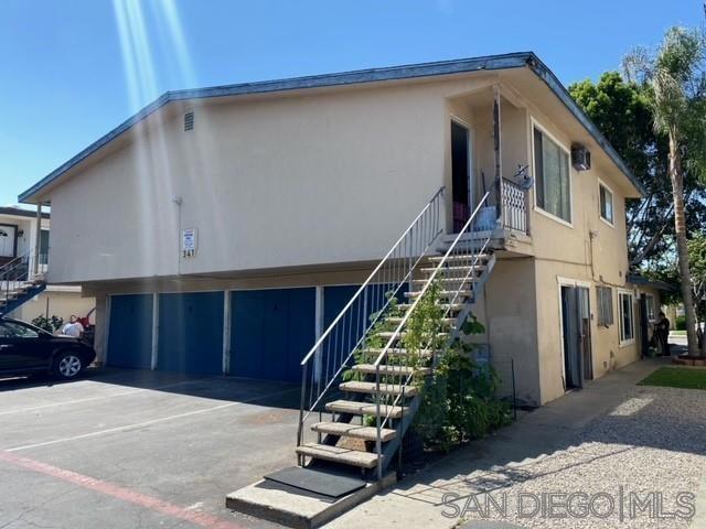 341 Lansing Cir