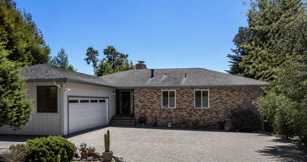 3076 Strawberry Hill Rd