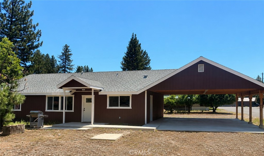 761 Pine