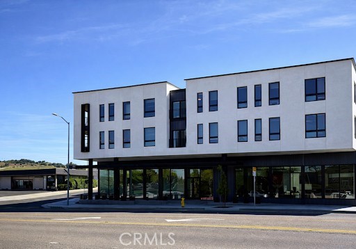 2800 Broad Street 100