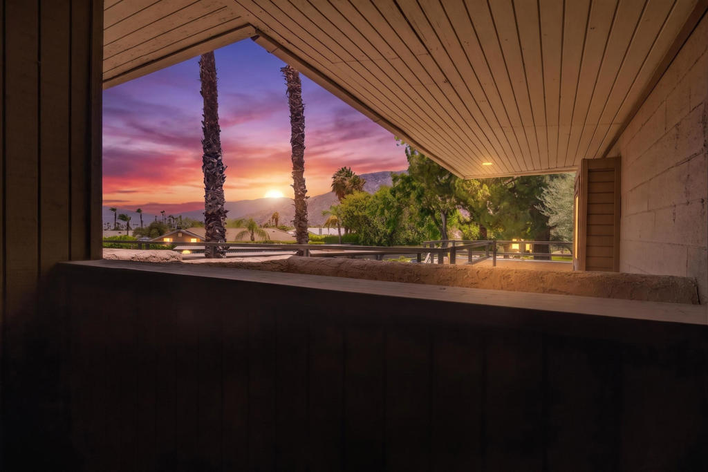 420 N Villa Court 208