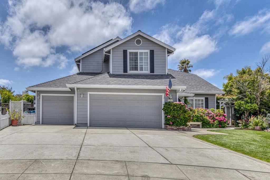 11 Newington Circle