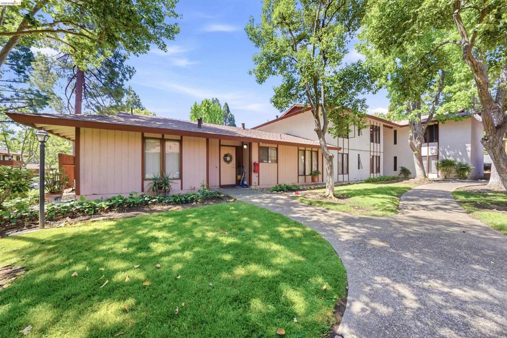 670 Tempe Ct