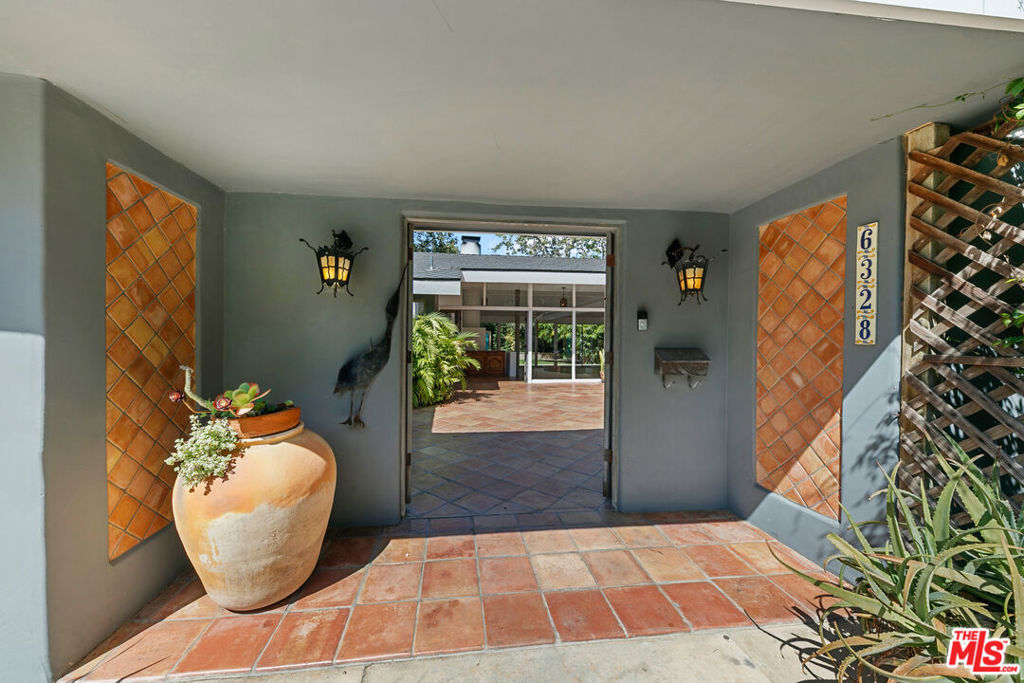 6328 Frondosa Drive