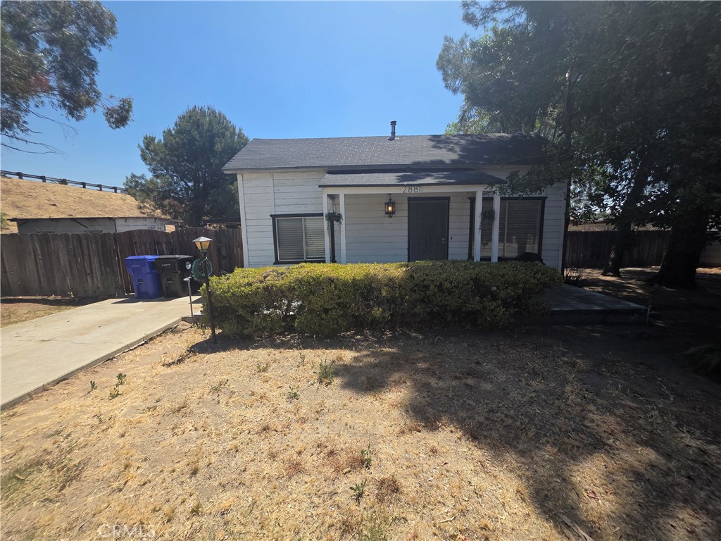 2881 N Golden