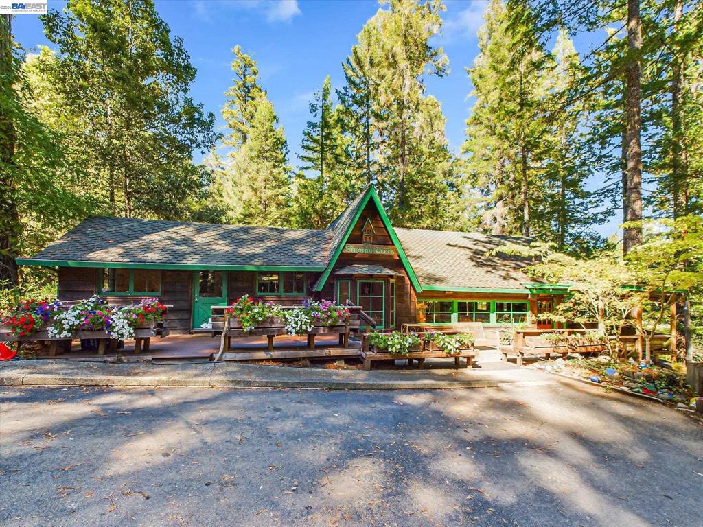2089 St Highway 101