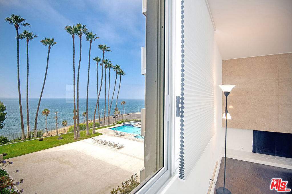 17366 W Sunset Boulevard 201