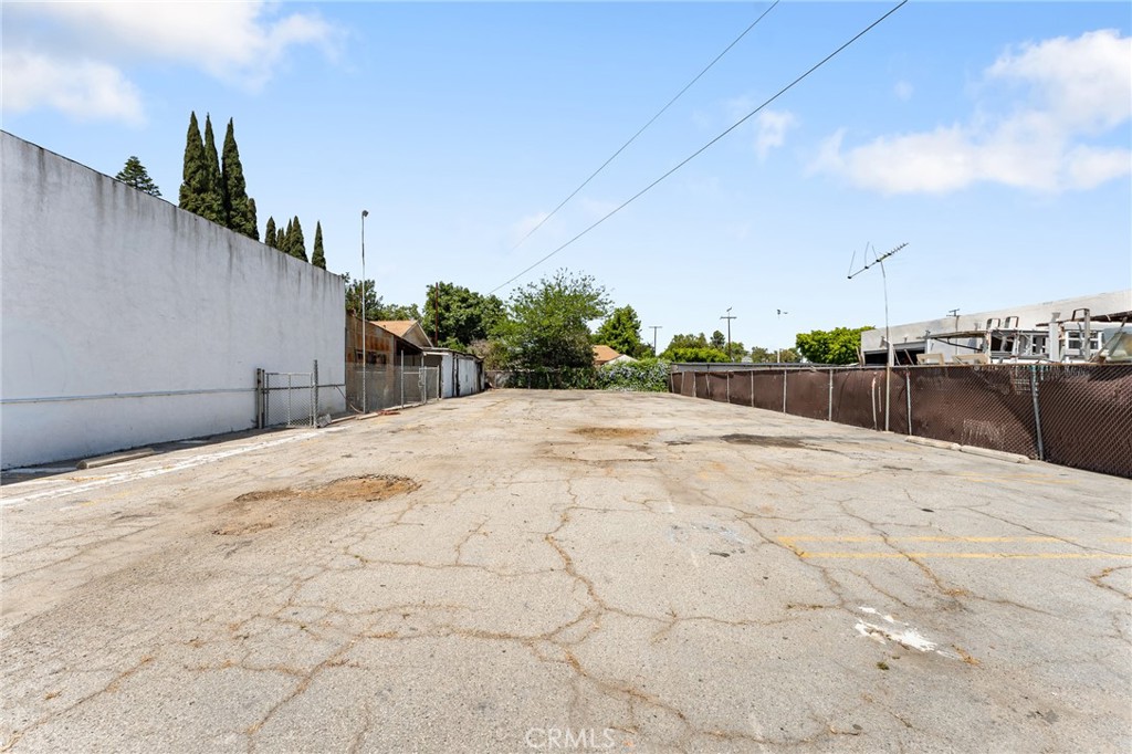 12171 Firestone Blvd