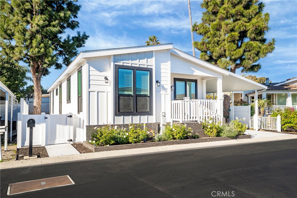 32302 Alipaz Street 247
