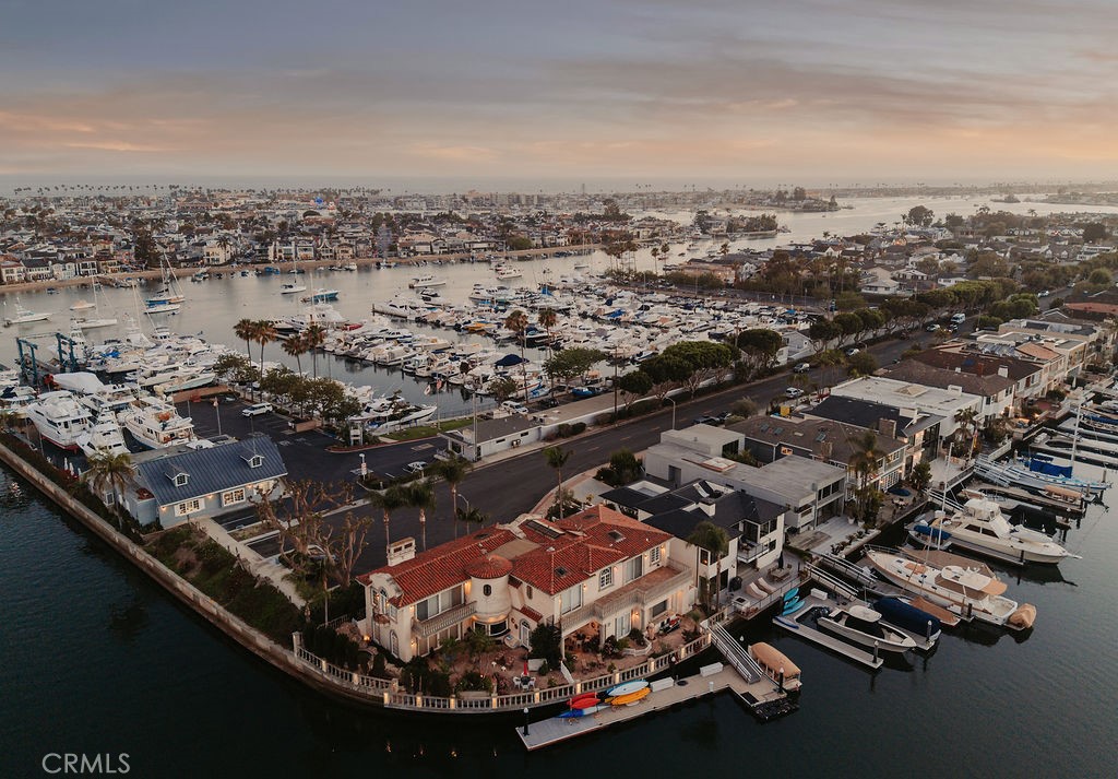 842 Harbor Island Drive