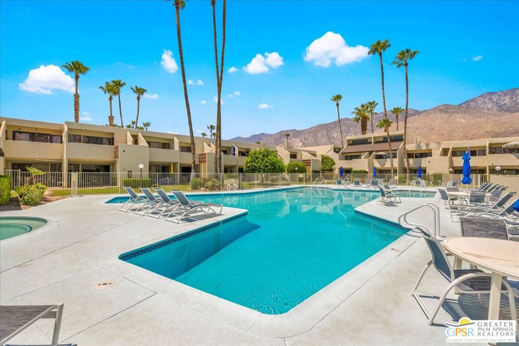 1655 E Palm Canyon Drive 609