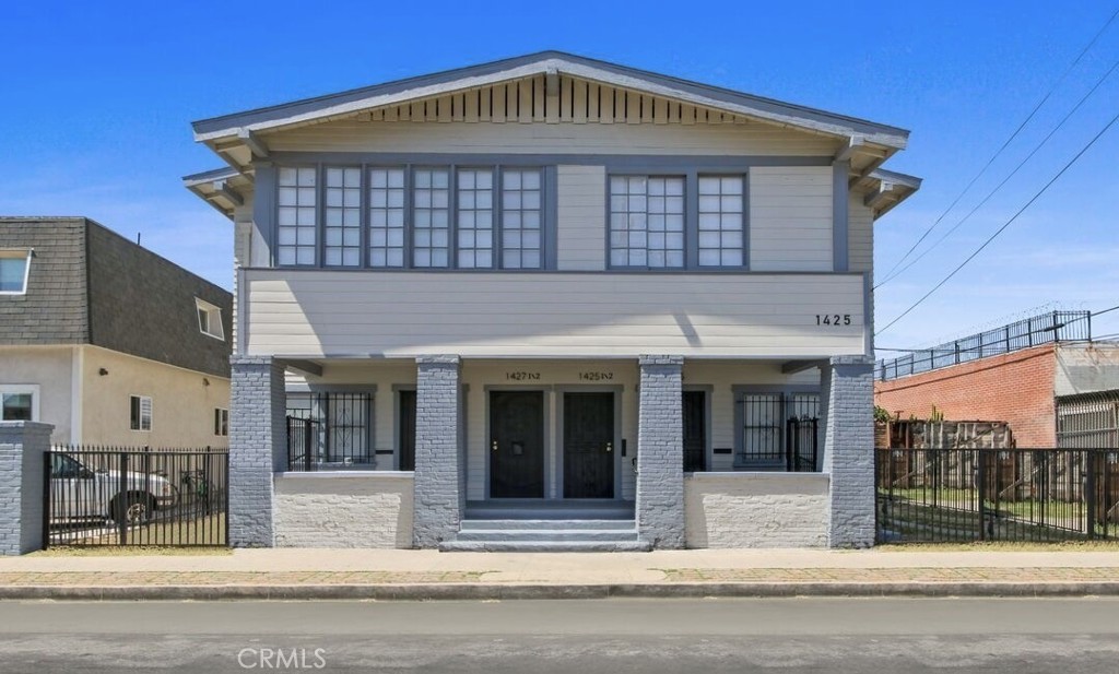 1425 W 18th St. 4