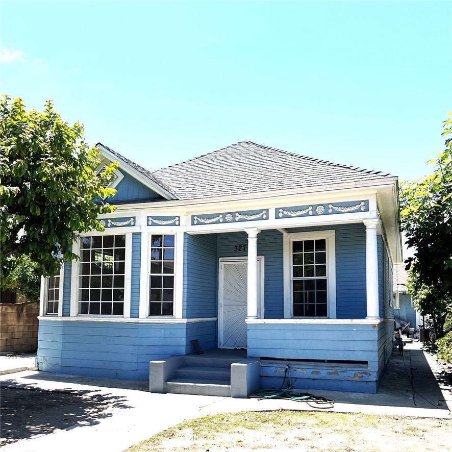 327 & 325 N Palos Verdes