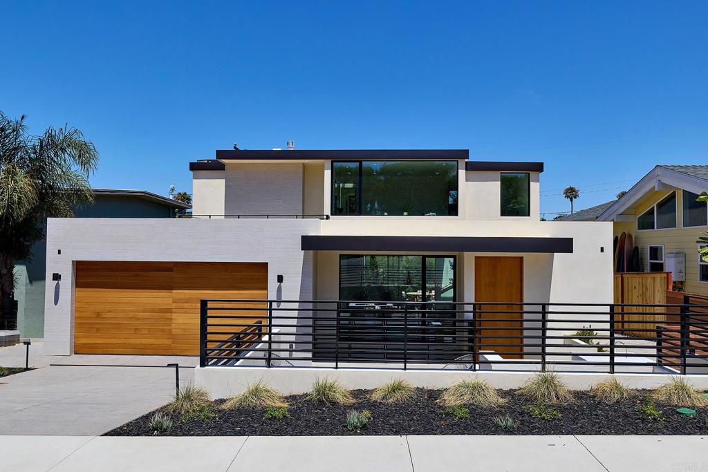 228 N Helix