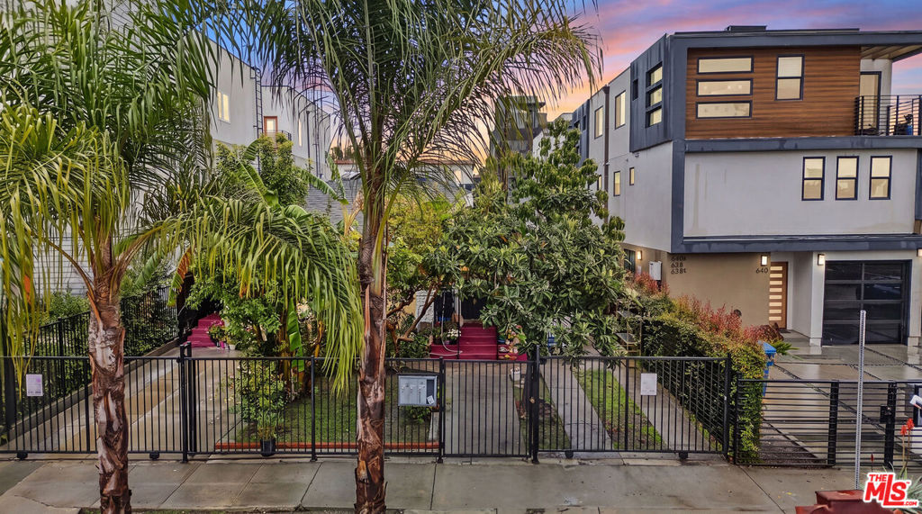 644 N Serrano Avenue