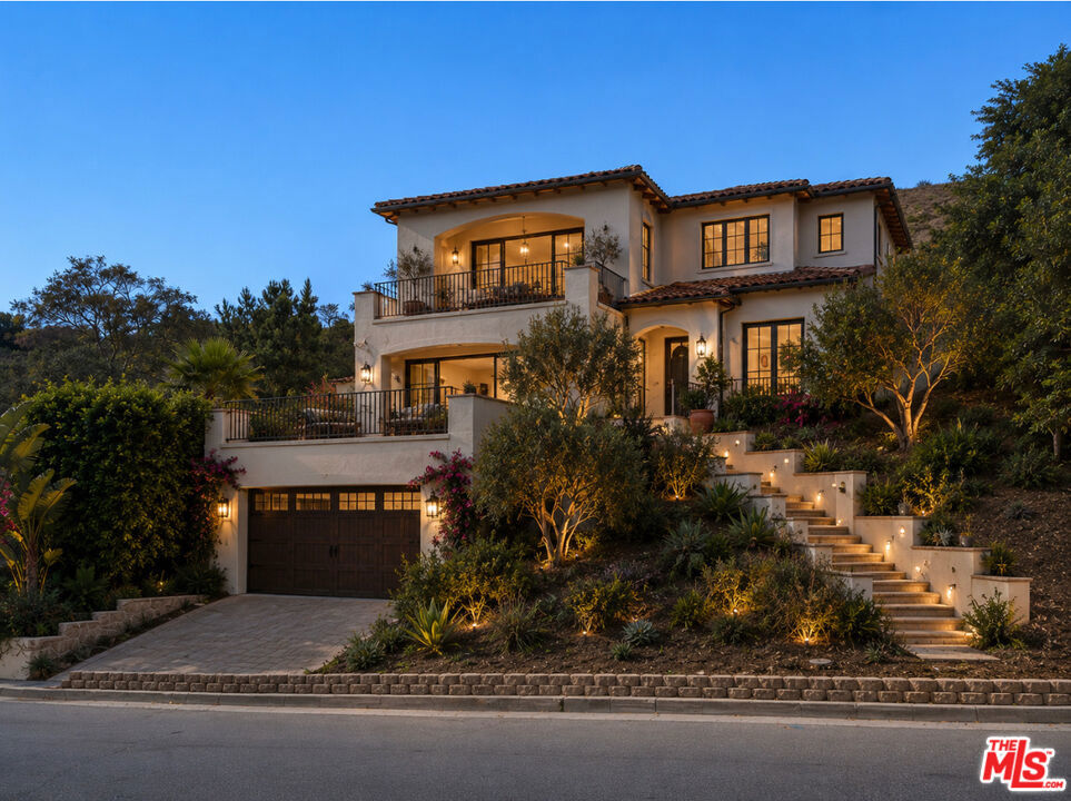 2133 Outpost Drive
