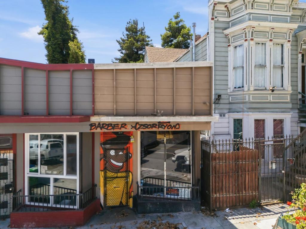 1611 Palou Avenue