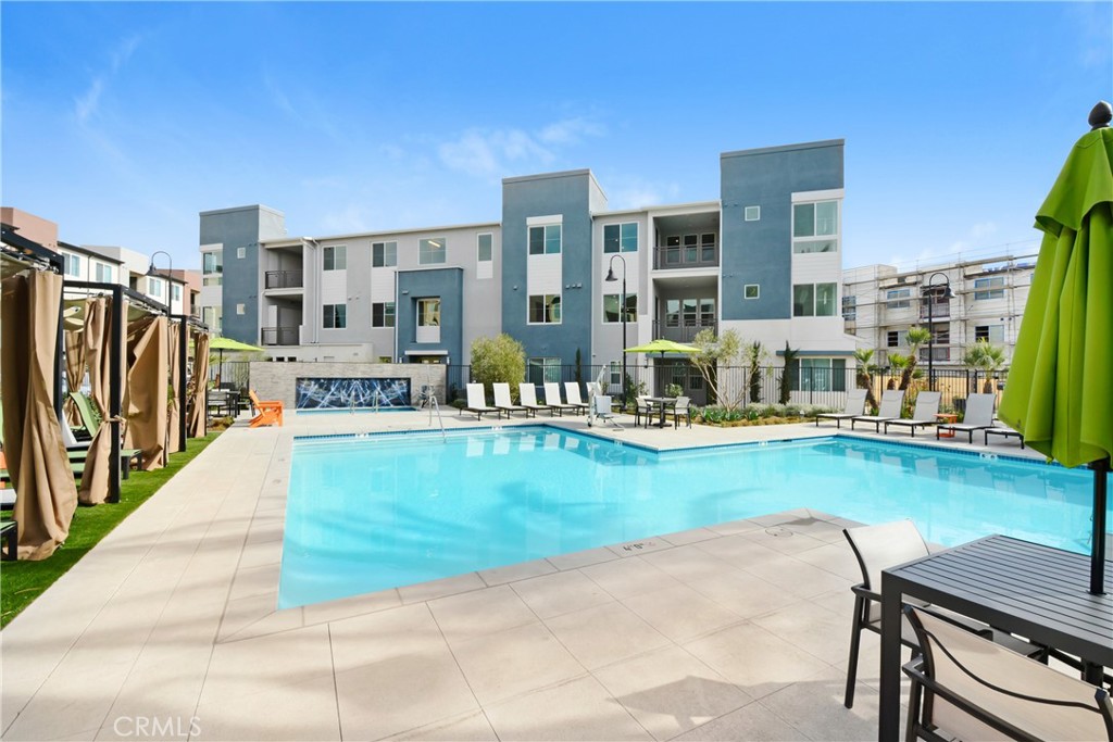 4127 E Circle Paseo 202