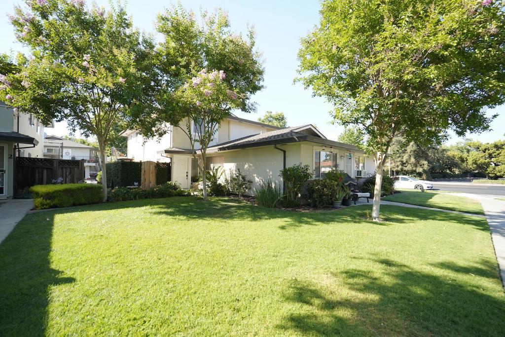 1263 Bouret Drive 2