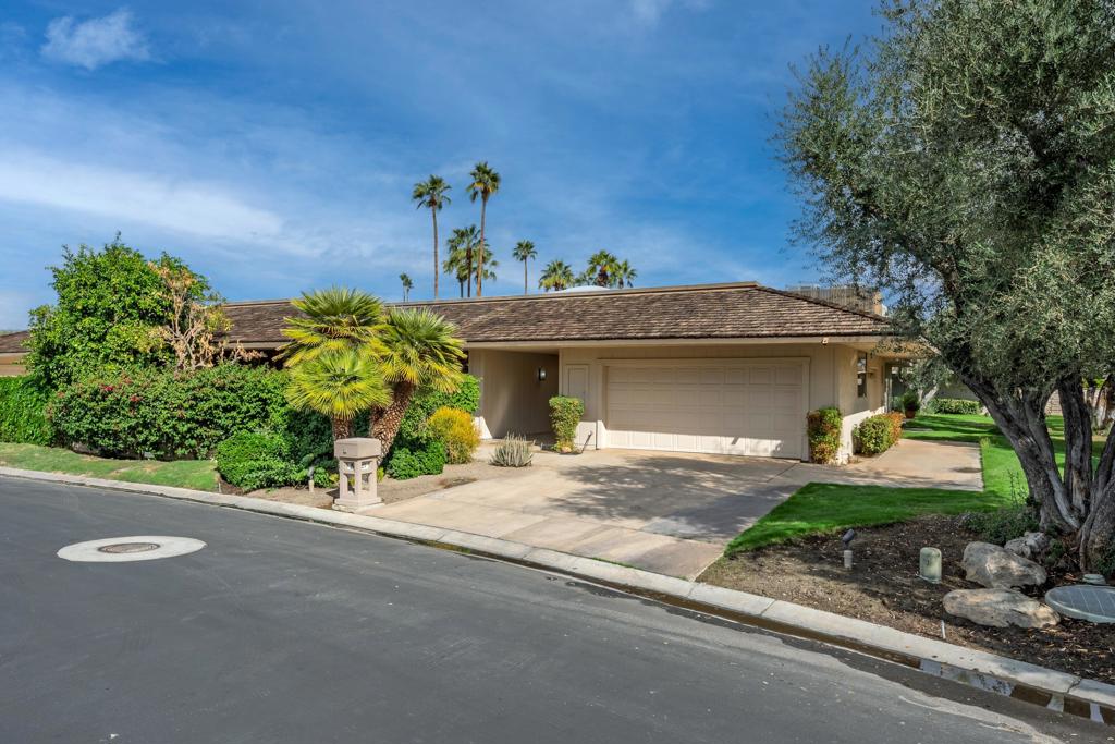 27 Cornell Drive