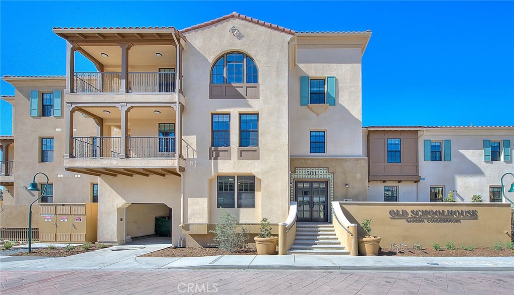 501 W Foothill Boulevard 203
