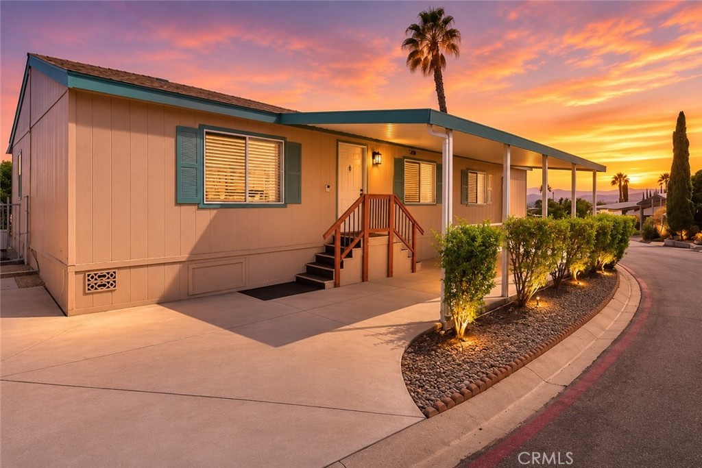 6130 Camino Real 221