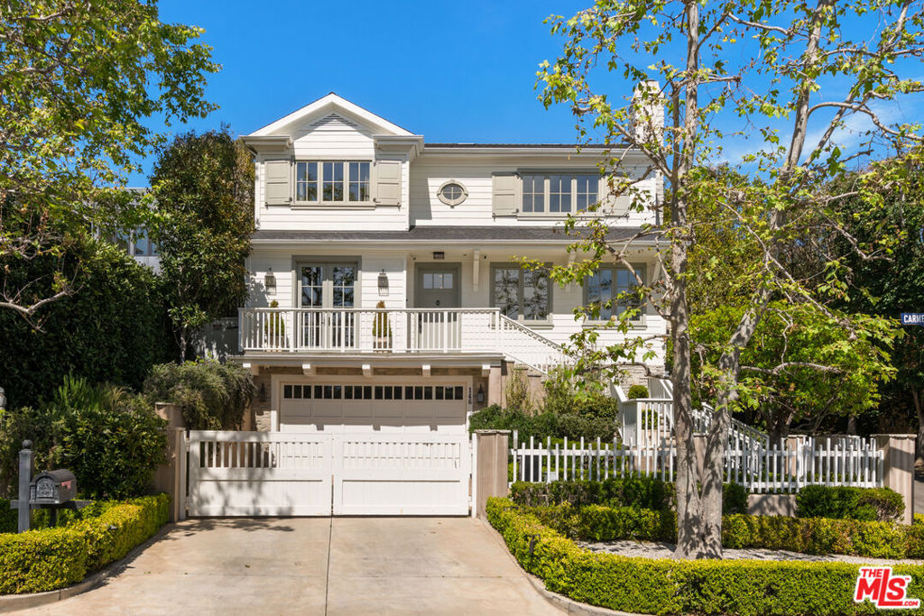 146 N Carmelina Avenue