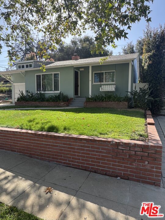 676 Bienveneda Avenue