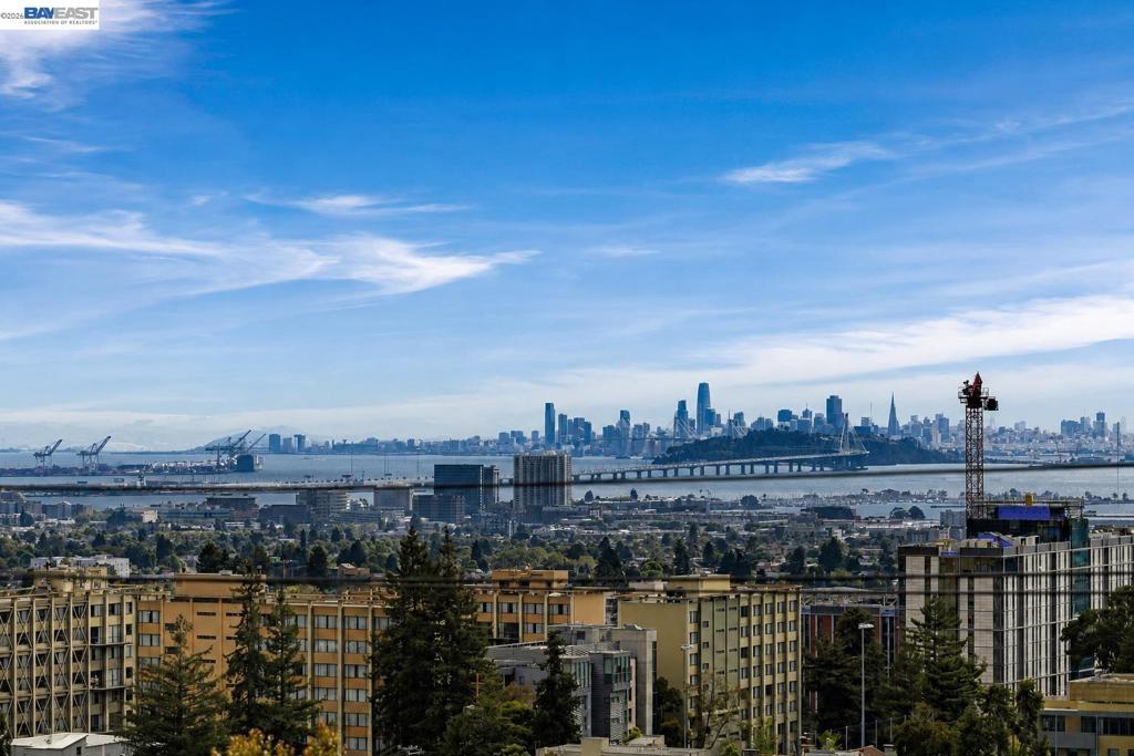 2 Panoramic Way 306