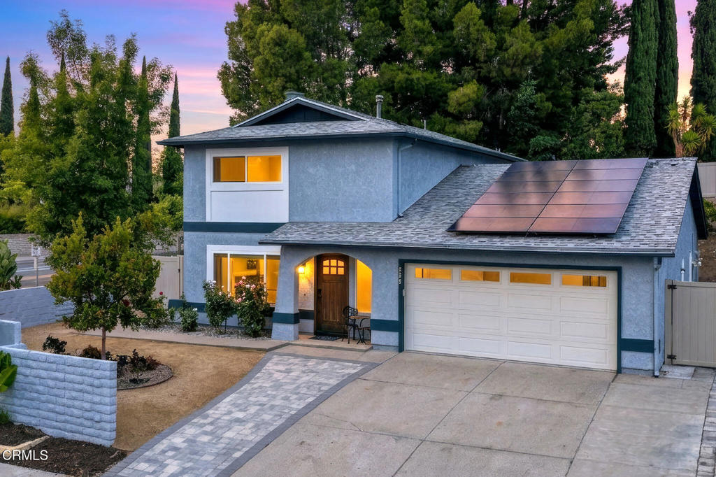 335 W Avenida De Las Flores