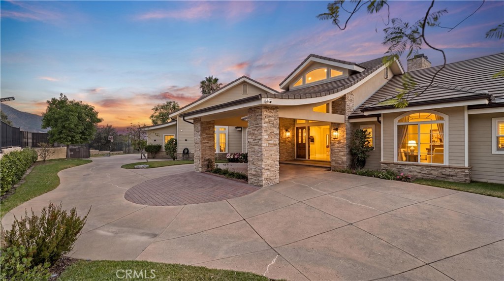 417 Long Canyon