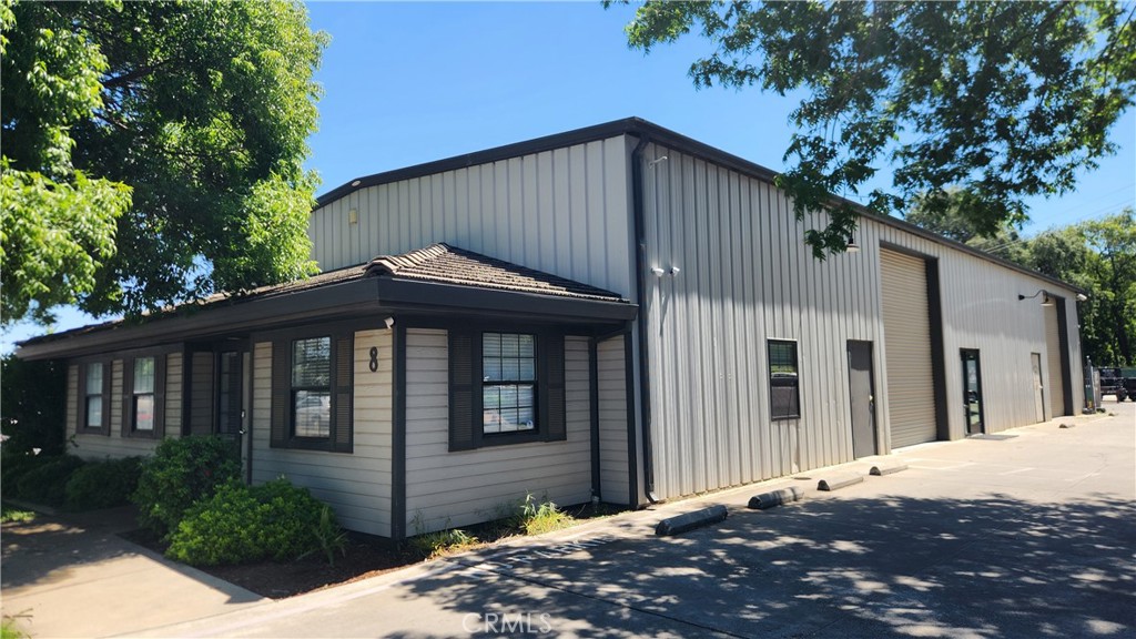 8 Seville Court