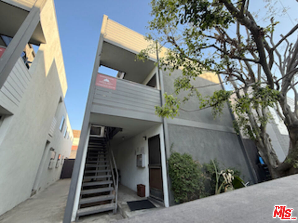 36 Horizon Avenue