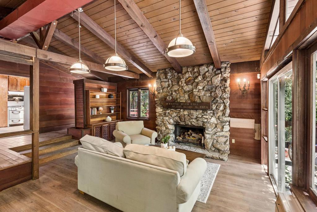 1615 Edgewood Road