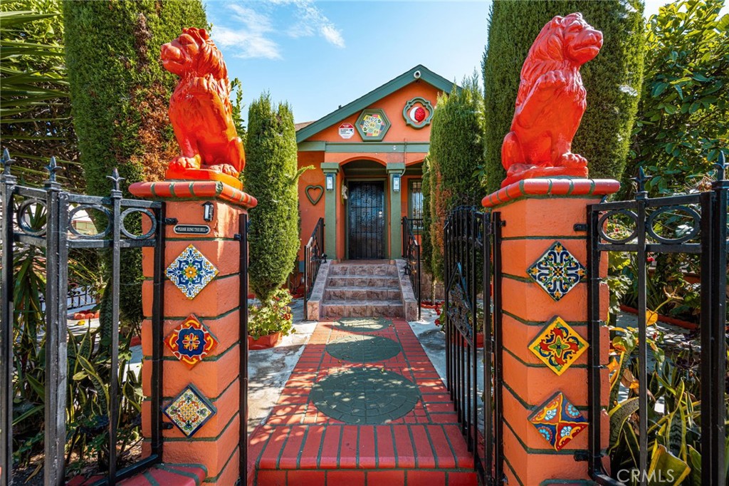 1330 E 33rd