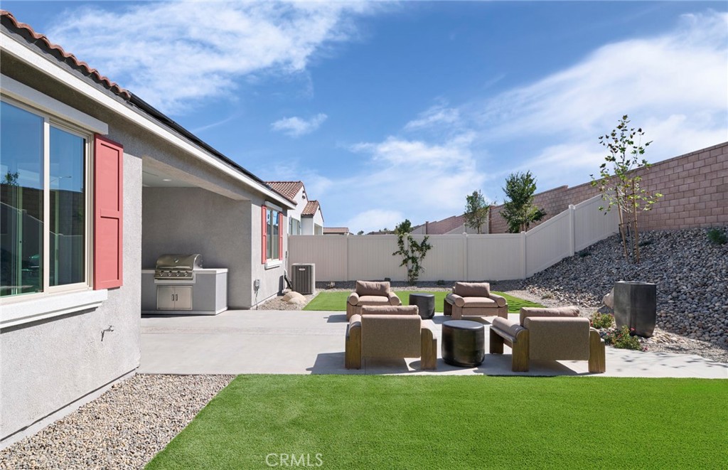 25202 Banded Hills Drive