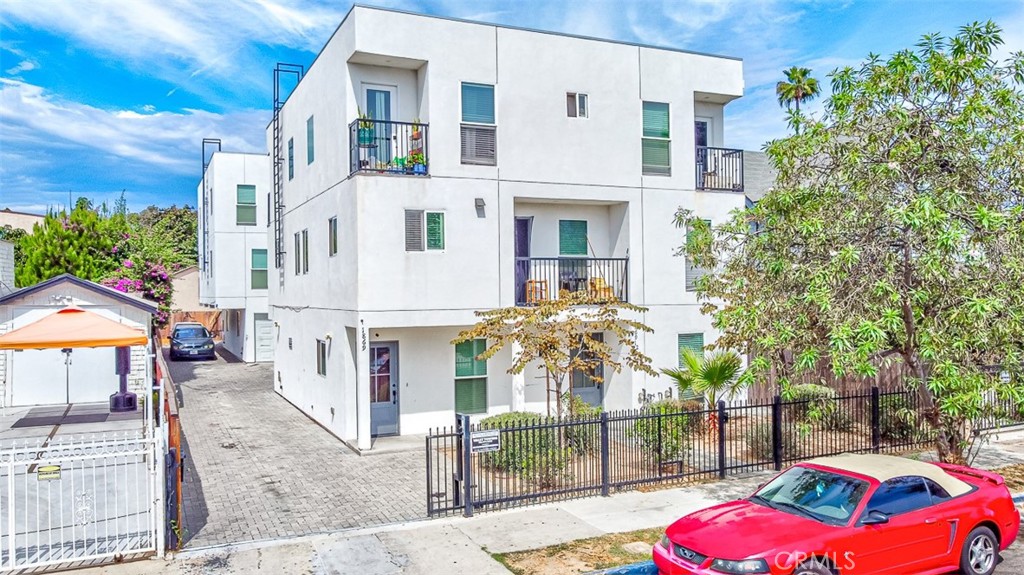 1869 W 24th Street