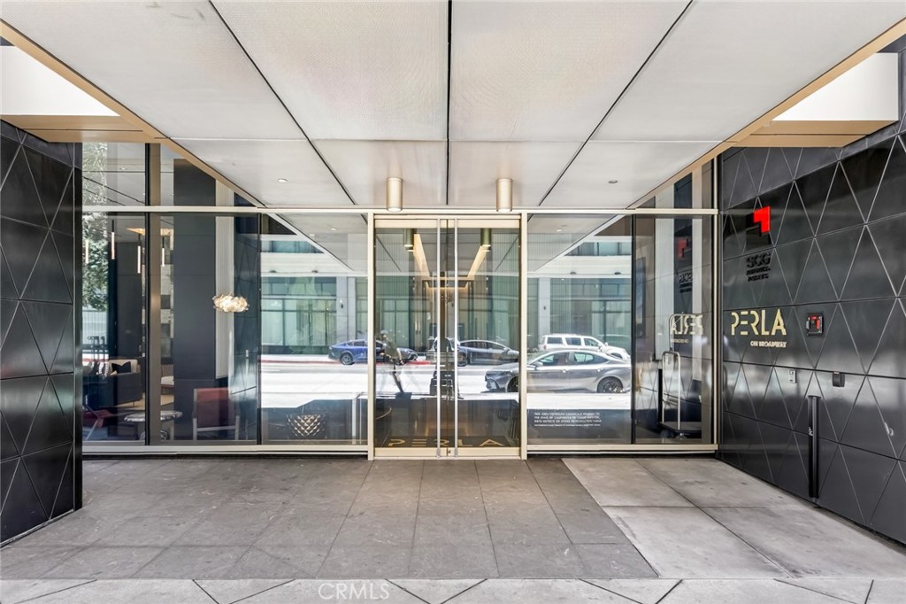 400 S Broadway 1513